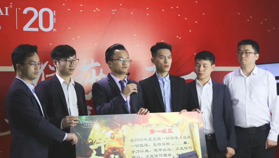 小蝌蚪视频黄五一工厂直播抢新品